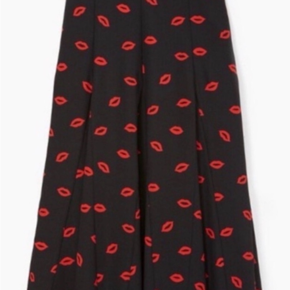 Kate Spade Black Skirt with Red Lip Pattern - Picture 2 of 5